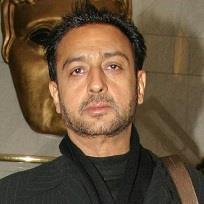 Gulshan Grover
                    